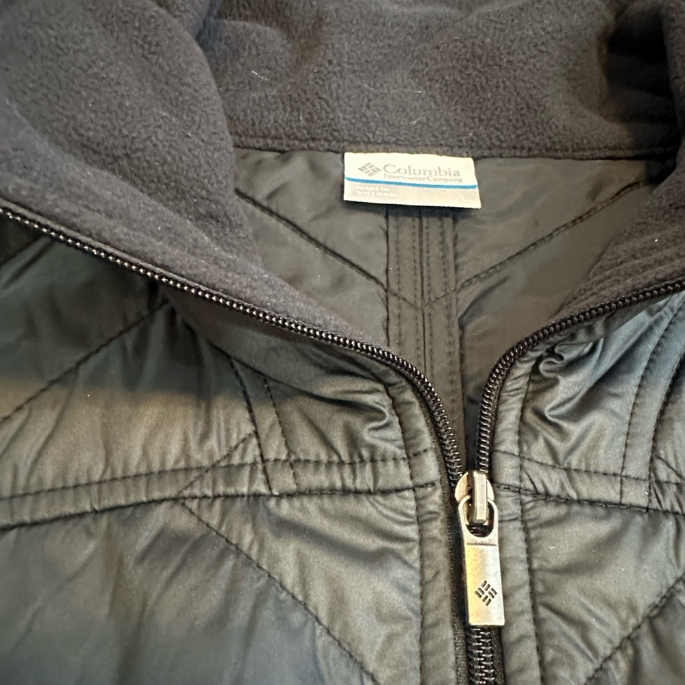 Columbia Black Quilted Vest Jacket large NWOT - Picture 4 of 5